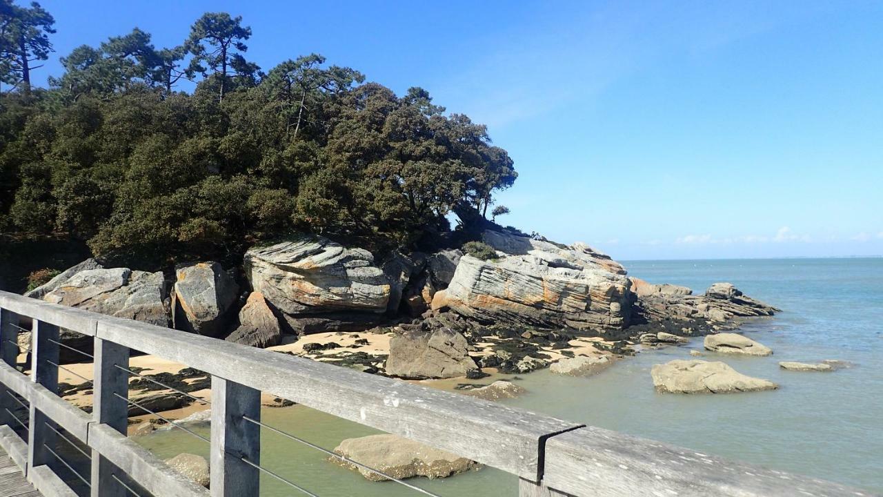 Chambre Dans La Pinede 圣伊莱尔·德列 外观 照片