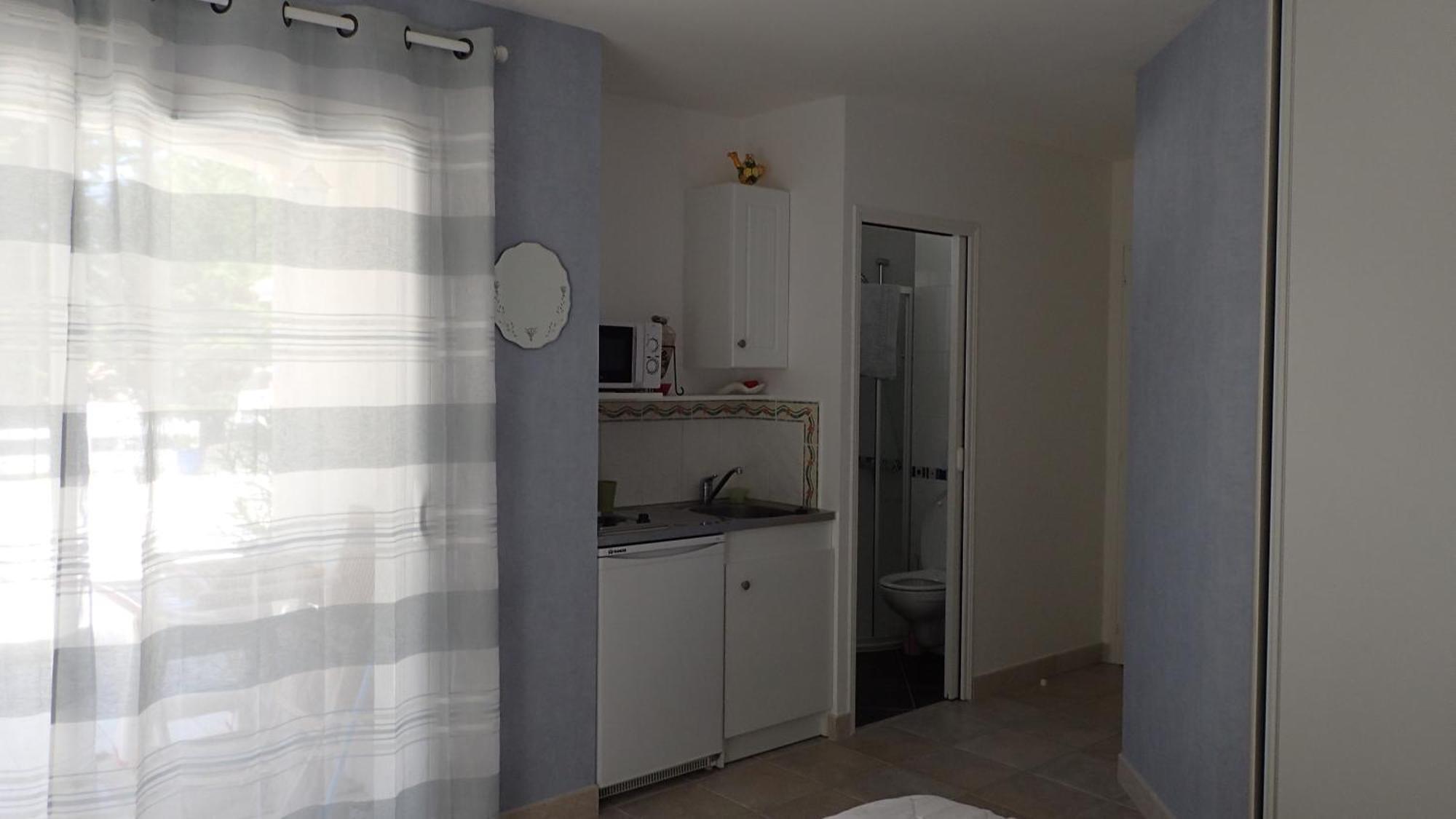 Chambre Dans La Pinede 圣伊莱尔·德列 外观 照片